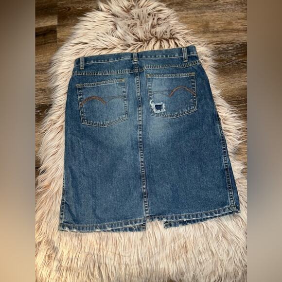 American Eagle outfitters women’s blue jeans skirt - Picture 3 of 8